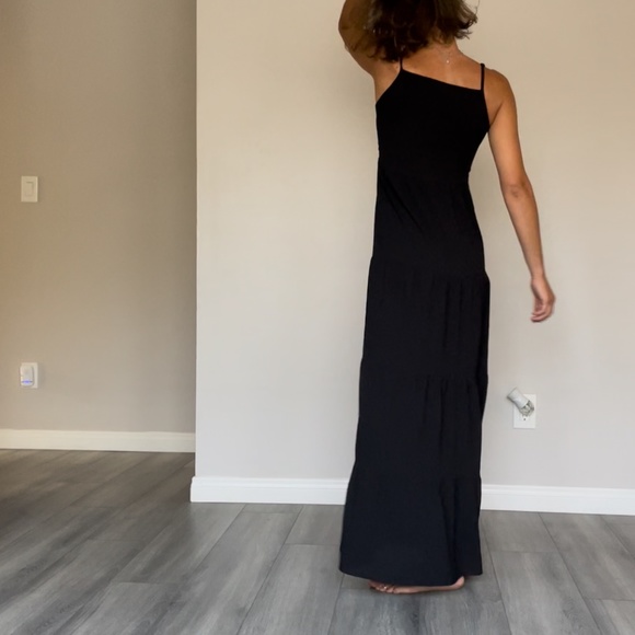 H&M Summer Dress - Picture 2 of 9